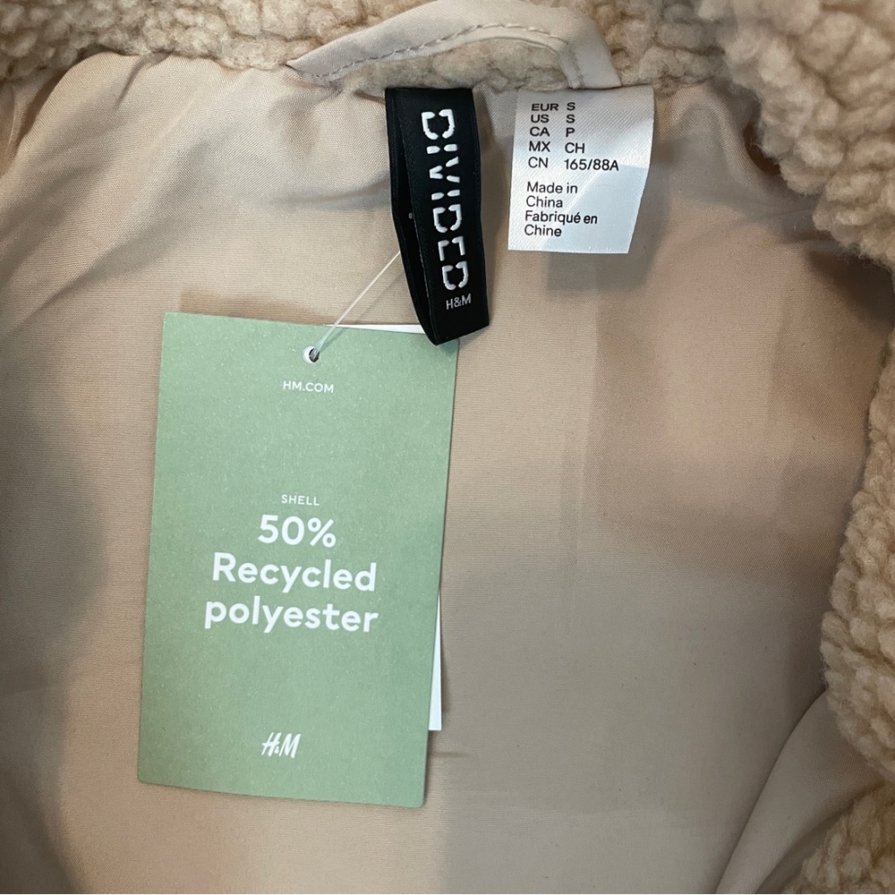 H&M Divided Fleece Vest Size Small NWT - Picture 6 of 8